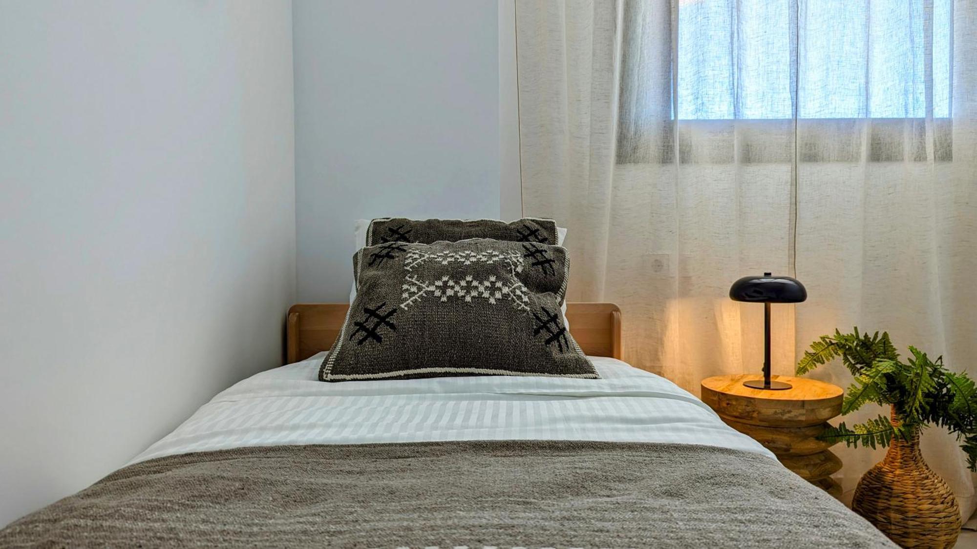 Allonbay Design & Apartment